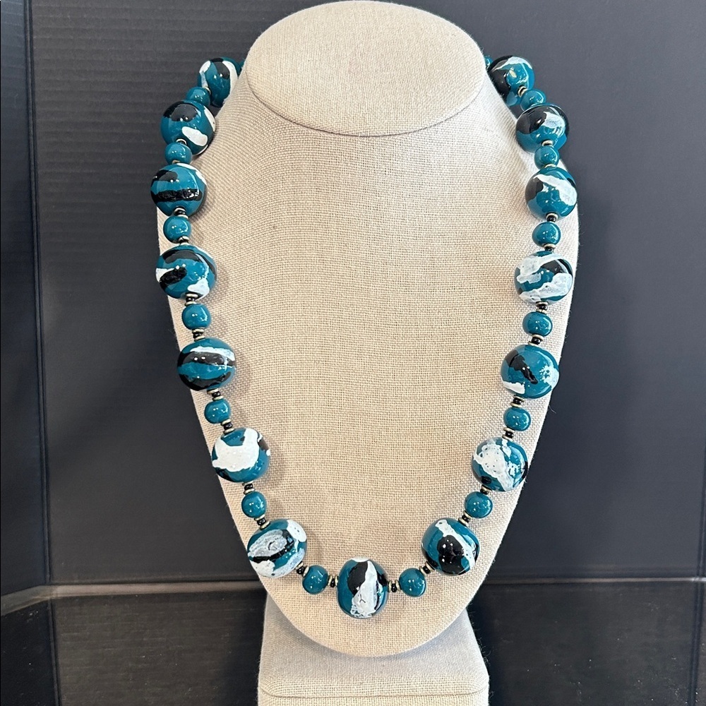 Elegant Blue and Black Glazed Ceramic Beaded Necklace